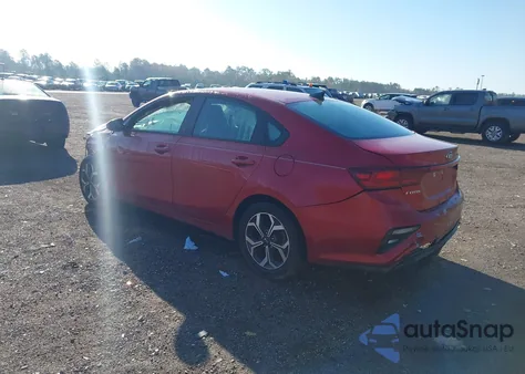 2021 Kia Forte Lxs из США, поврежденный, VIN 3KPF24AD3ME346618